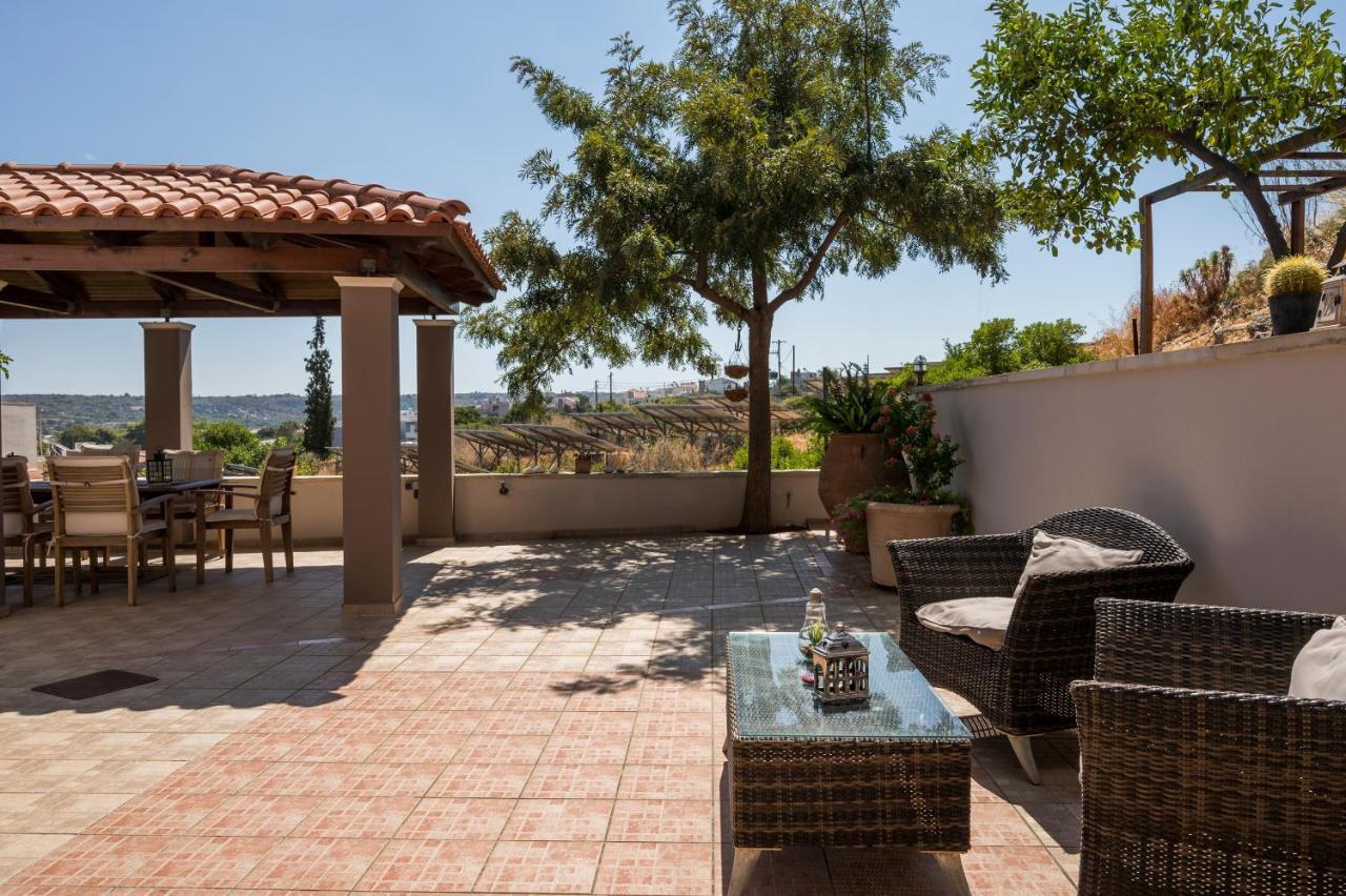 Tholos Apartments Chania  Buitenkant foto